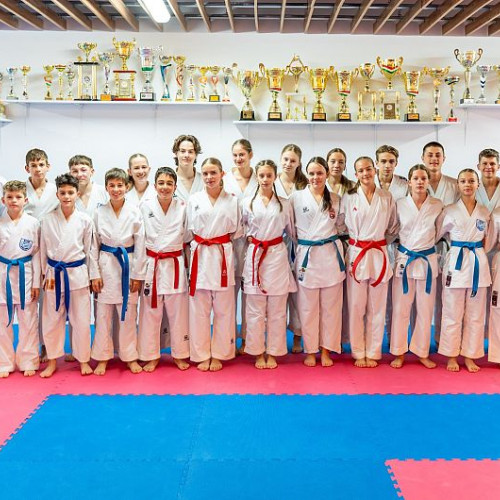 Sfântu Gheorghe găzduiește primul turneu internațional de karate Saint George Open