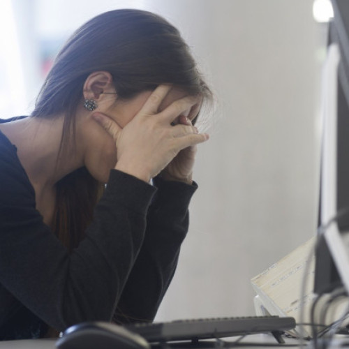 ONU: violența digitală împotriva femeilor crește și reflectă sexismul din societate