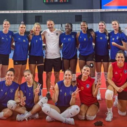 Corona Brașov și echipele românești încep tururile europene de volei feminin