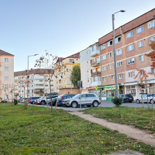 Un român din patru are încredere ridicată în dezvoltatorii imobiliari în 2025