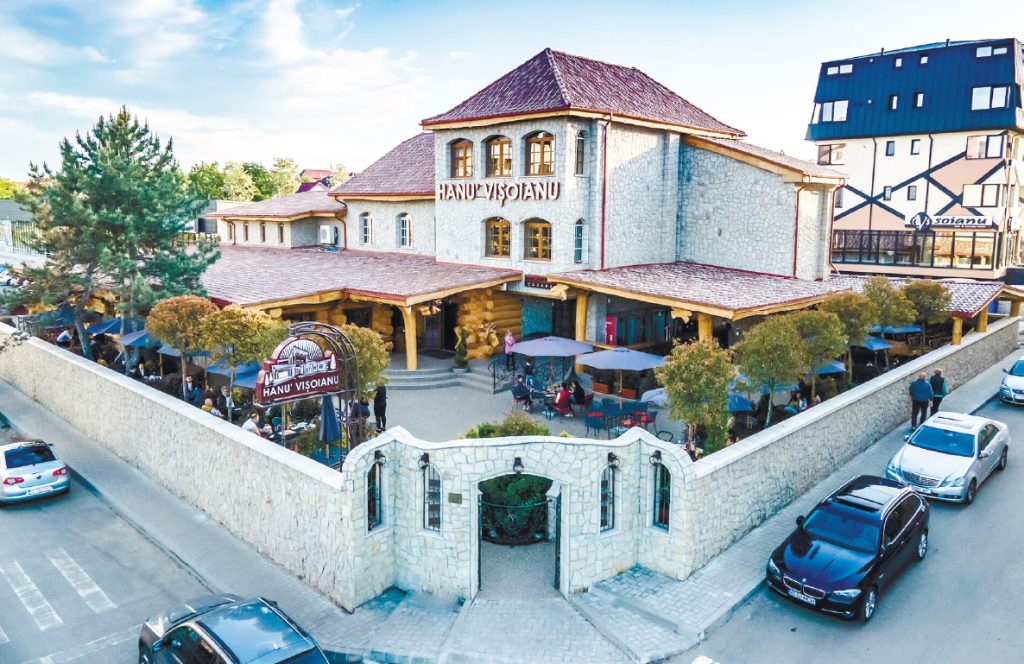 Profit și cifră de afaceri în creștere pentru Hanu’ Vișoianu după transformarea în hotel