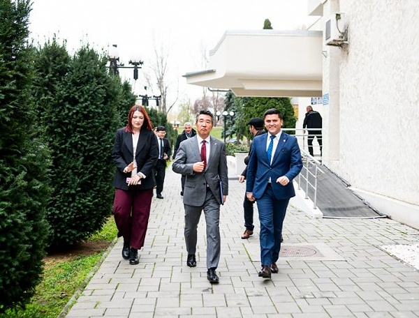 Ambasadorul Coreei de Sud în vizită oficială la Satu Mare pentru proiecte de afaceri