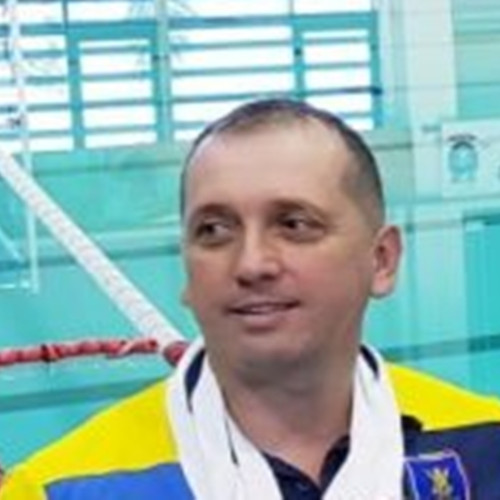 Corona Brașov încetează colaborarea cu antrenorul U14 după un incident cu arbitrajul