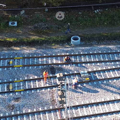 Trei linii feroviare reabilitate din stația Brașov, redeschise circulației