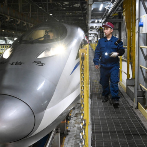 Unsprezece morți și doi răniți într-un accident feroviar în Kunming, China