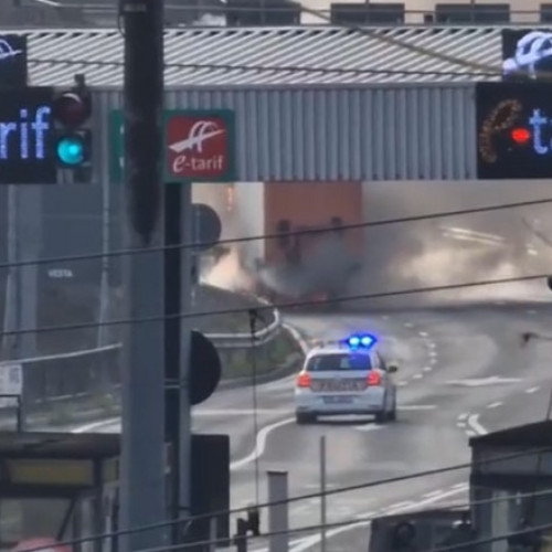 Incendiu la un TIR pe A2 în apropiere de Fetești, traficul spre Capitală oprit