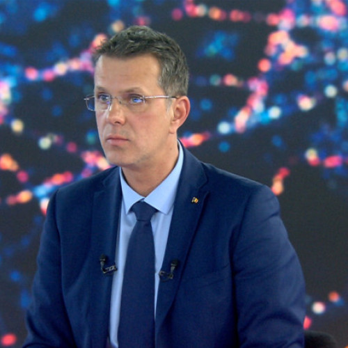 Ionuț Moșteanu clarifică detalii despre studiile universitare și CV-ul său