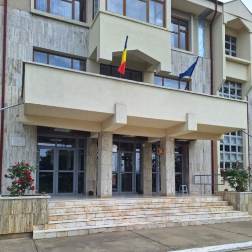 Directorul liceului din Cernavodă și-a dat demisia din cauza desființării unei clase de seral