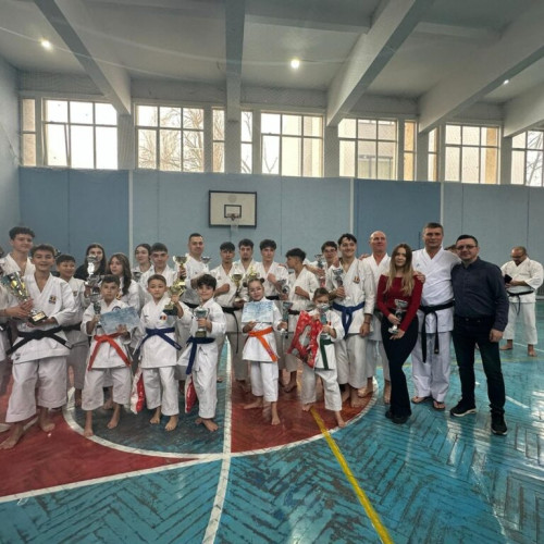 Prima ediție a Campionatului European Isshinryu Karate începe la Iași