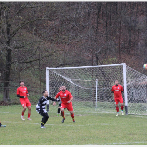 Derbyul Vulturii Tineri Săcueni – Inter Aștileu deschide etapa a 14-a din Liga a V-a