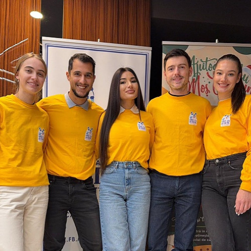 Aproape 1.000 de copii nevoiași din Satu Mare au primit cadouri prin proiectul „Ajutoarele lui Moș Crăciun”