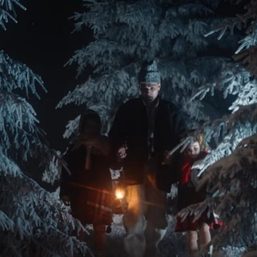 Deti Iuga și Oana Bozga-Pintea lansează colinda „În cetatea împărătească” pe YouTube