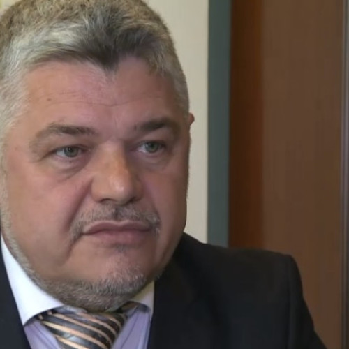 Senatorul Ninel Peia pregătește moțiune de cenzură pentru înlăturarea Guvernului Bolojan