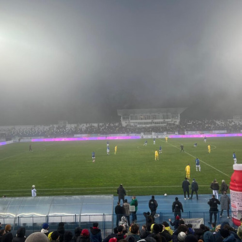 Controverse la meciul de la stadionul Emil Alexandrescu după lovitura liberă a lui Ronaldinho