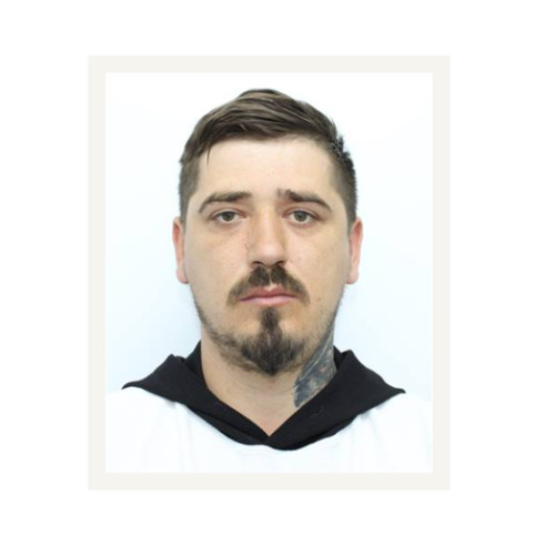 A fost semnalată dispariția unui bărbat cu mai multe tatuaje