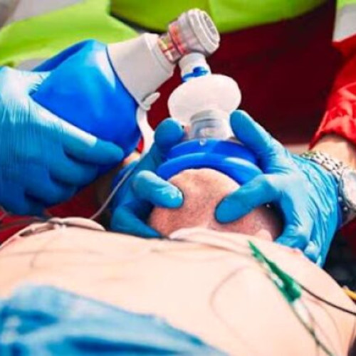 Bărbat prins sub mal de pământ în comuna Golești, intervenție a pompierilor