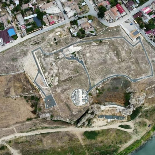 Vizitarea Cetății Carsium și a muzeelor din MINAC, deschisă zilnic între orele 8:00 și 16:00