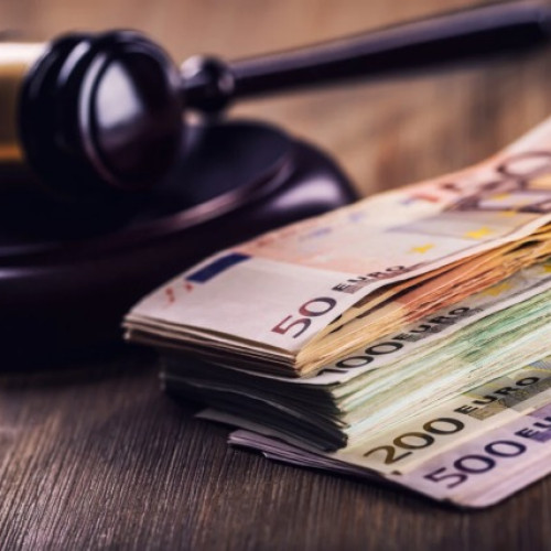 Guvernul angajează răspunderea pentru legea pensiilor magistraților