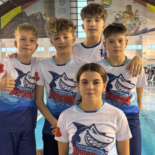 Înotătoarea Emilia Manea a câștigat două medalii de aur la Campionatul Național de Poliatlon