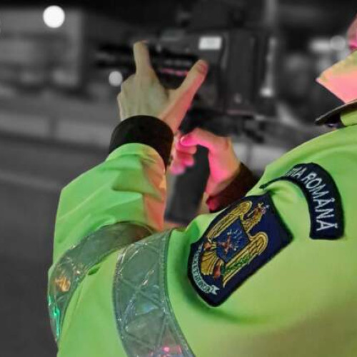 Un șofer prins circulând cu 196 km/h pe centura Timișoarei a rămas fără permis