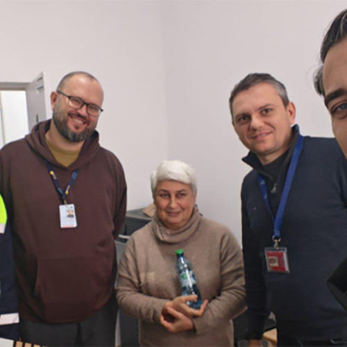 O femeie uitată în stație PECO după o pauză în autocar, salvată de polițiști la Constanța