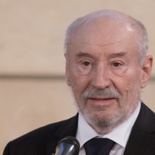 Victor Rebengiuc primește premiul Premierul România Europeană 2025 la 92 de ani