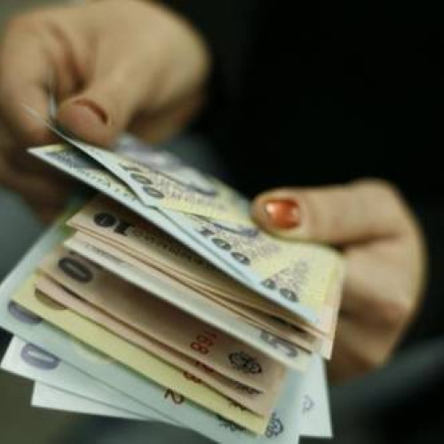 Guvernul acordă un sprijin financiar de 800 lei pensionarilor cu venituri de până la 2.574 lei în 2025