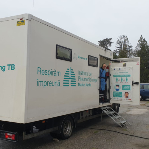 Caravana mobilă pentru depistarea tuberculozei pornește în județul Giurgiu