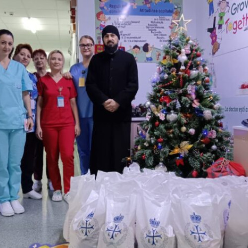 Moș Nicolae a adus cadouri pentru copiii internați la Spitalul Județean Buzău