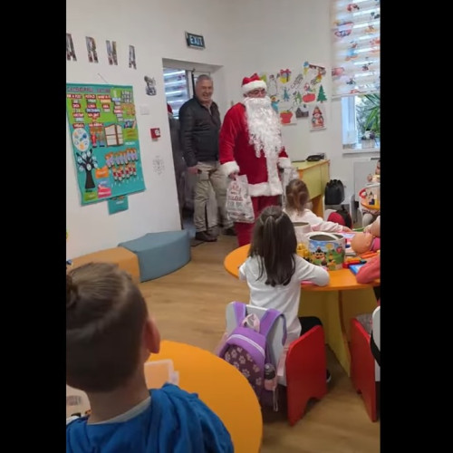 Moș Nicolae a adus bucurie copiilor din Nicolae Bălcescu și Dorobanțu