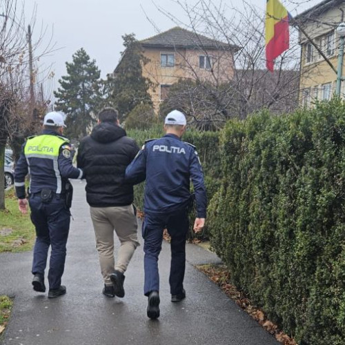 Tânăr reținut după ce a condus fără permis și cu plăcuțe false în Onești