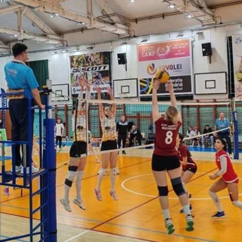 CSU Medicina Tg. Mureş întâlneşte Rapid Bucureşti într-un meci decisiv de volei