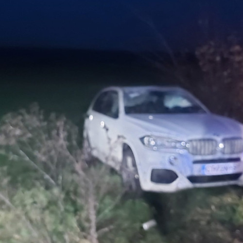 Doi bărbați răniți grav după un accident rutier