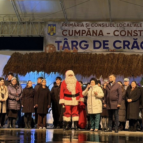 Moș Crăciun i-a încântat pe cei mici în târgul de sărbători