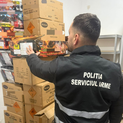 Descoperire impresionantă de articole pirotehnice la un tânăr din Botoșani