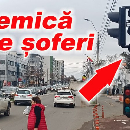 Semafor stricat la Aurora Mall, reparat până înainte de Crăciun