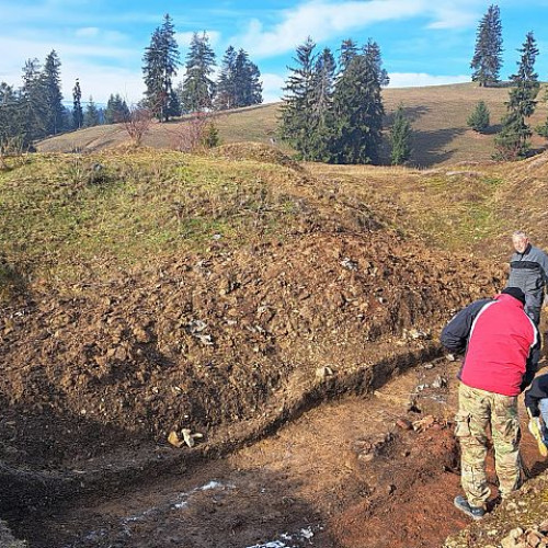 Descoperiri arheologice importante în siturile Dâmbul Cetăţii și Cetatea Zânelor