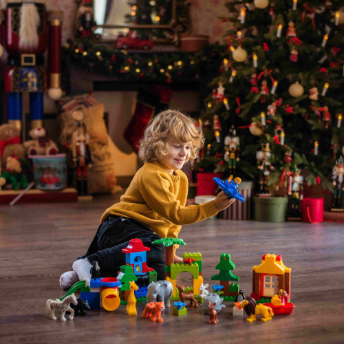 LEGO, jucăria care unește generații prin creativitate și educație