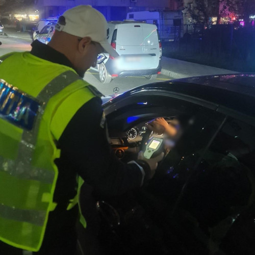 Bărbați prinși conducând mașini sub influența alcoolului în Hârșova și Costinești