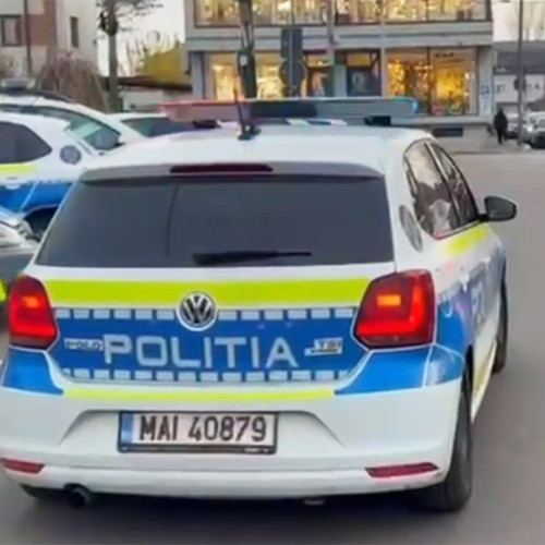 Remorca desprinsă a lovit un autoturism în Constanța; un copil rănit