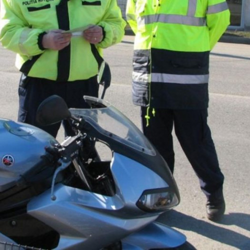Doi tineri prinși conducând motociclete fără permis în Maramureș