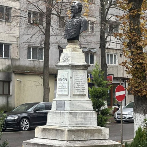 Asociația din Focșani cere intervenție pentru bustul lui Alexandru Ioan Cuza din Mărășești
