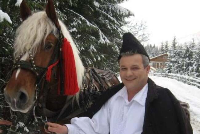 Adrian Stanca celebrează 35 de ani de carieră cu spectacolul „Sărbătoarea Crăciunului” la Buziaș