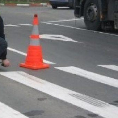 Tânăr rănit pe trecerea de pietoni, șoferul a părăsit locul accidentului