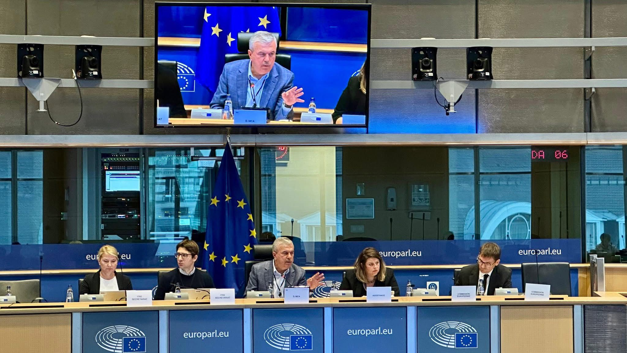 Comisia Europeană adoptă pachet pentru modernizarea rețelelor energetice în UE