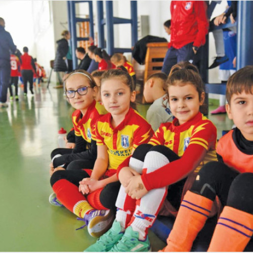 Junioru Salonta s-a impus la turneul amical de fotbal „Erdei Cup” pentru copii