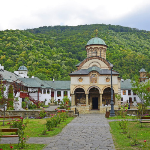 Sarcofagul lui Mircea cel Bătrân de la Cozia este original și bine păstrat, confirmă arheologii