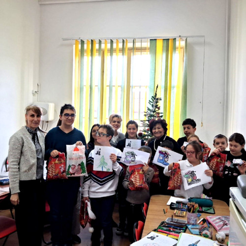 Copiii cu cerințe educaționale speciale sărbătoresc Moș Nicolae la Școala Ecaterina Teodoroiu