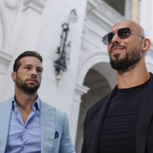 Frații Tate au părăsit România după ridicarea interdicției de călătorie în plină anchetă