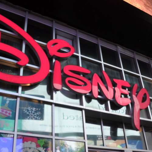 Disney investește un miliard de dolari în OpenAI pentru videoclipuri cu personaje iconice